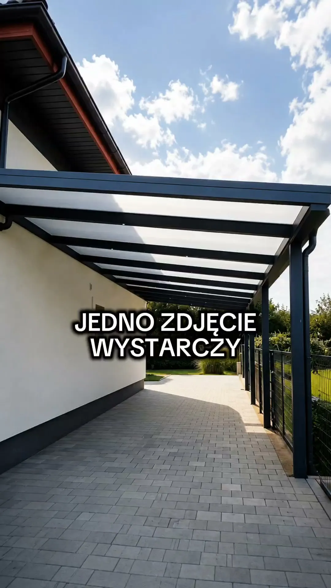 Kadr z filmu „Zadaszenie z jednego zdjęcia” — film ai z jednego zdjęcia dla firmy z pergolami i zadaszeniami